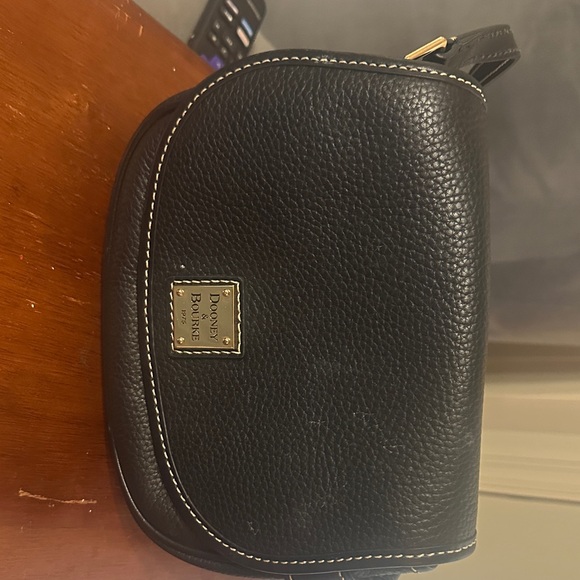 Dooney & Bourke Handbags - Dooney & Bourke Black Pebbled Leather Crossbody
